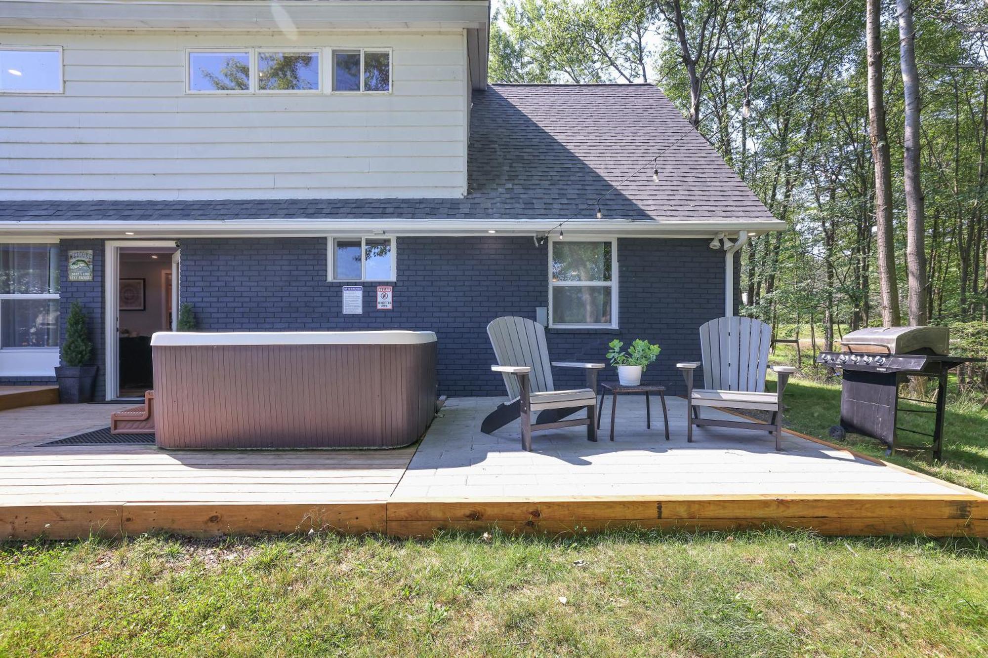 Poconos Brand New Lakefront Oasis 1 Acre, Hottub Gameroom Firepits Talk About Privacy Albrightsville Luaran gambar